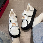 Damen Verspielte Sneaker mit dekorativen Details und Klettverschluss