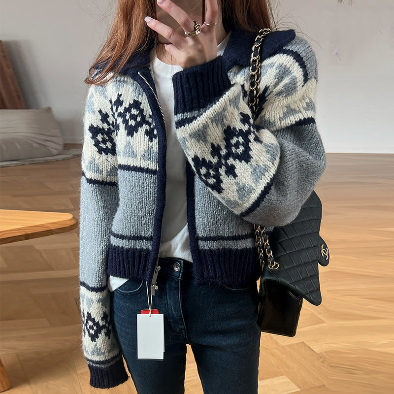 Damen Strickjacke mit floralem Muster und komfortablem Stehkragen R&B