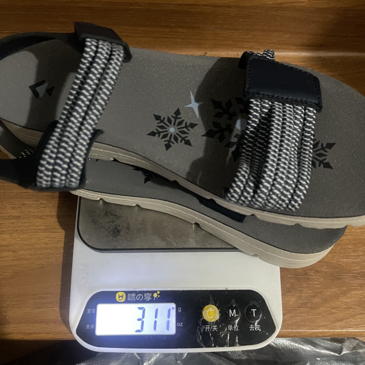 Damen Komfortable Freizeit-Sandalen mit verstellbaren Riemen und gepolsterter Sohle R&B