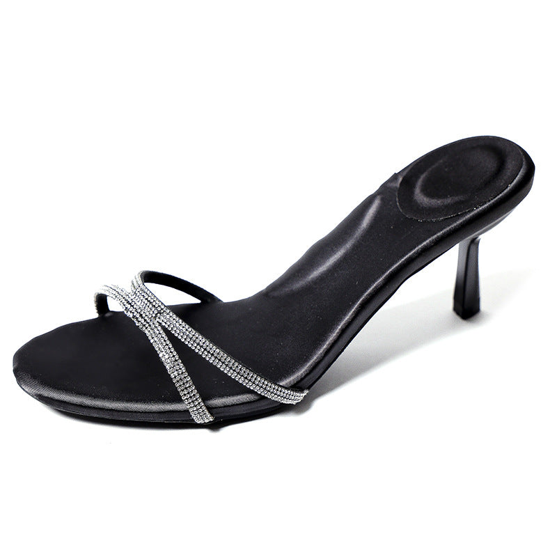 Damen Glamouröse Sandaletten mit funkelnden Riemen und elegantem Absatz R&B