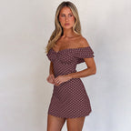 Damen Verspieltes Polka-Dot Cocktailkleid mit Schulterfreiem Design und Rüschendetails R&B