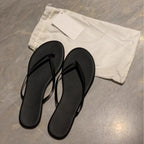 Damen Elegante Flip-Flops mit schimmerndem Riemen und komfortabler Sohle EB