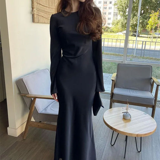Damen Elegantes Maxikleid mit schmeichelndem Schnitt und ausgestellten Ärmeln R&B