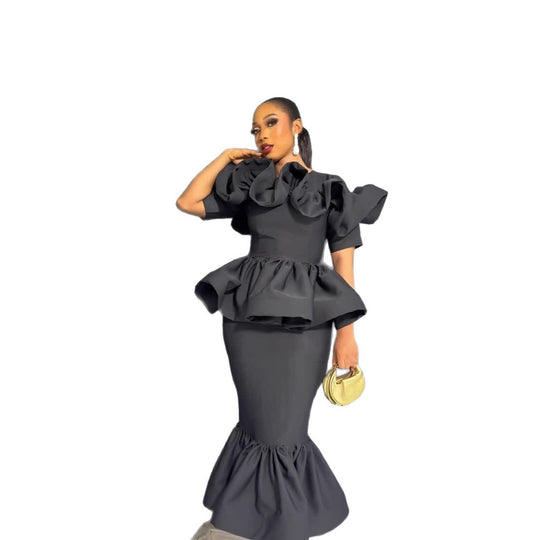 Damen Figurbetontes Kleid mit extravaganten Rüschen und schickem Schößchen R&B