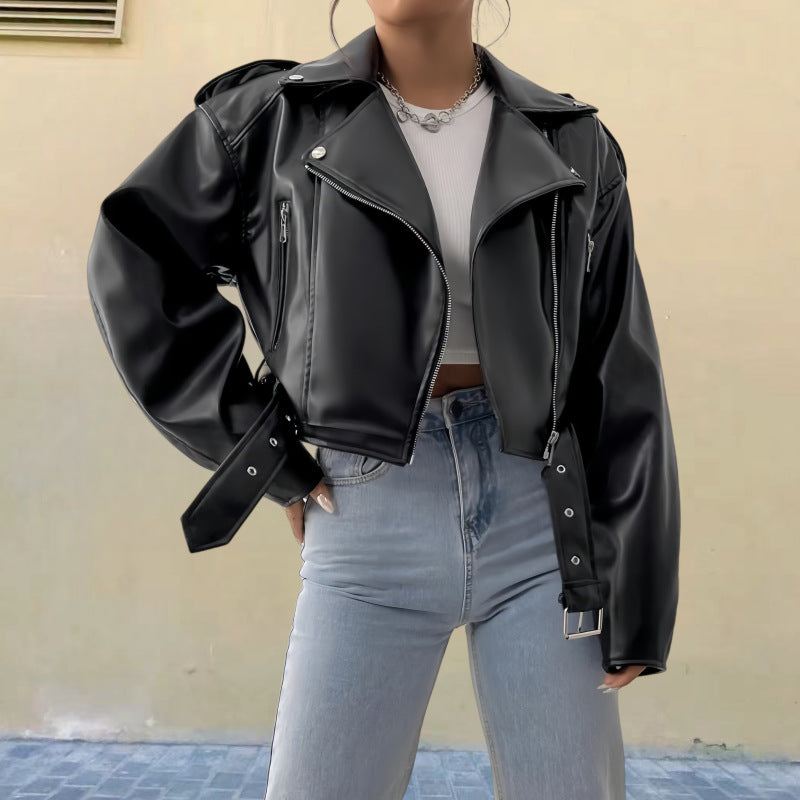 Damen Kunstleder Bikerjacke mit weitem Schnitt und umfangreichen Details R&B