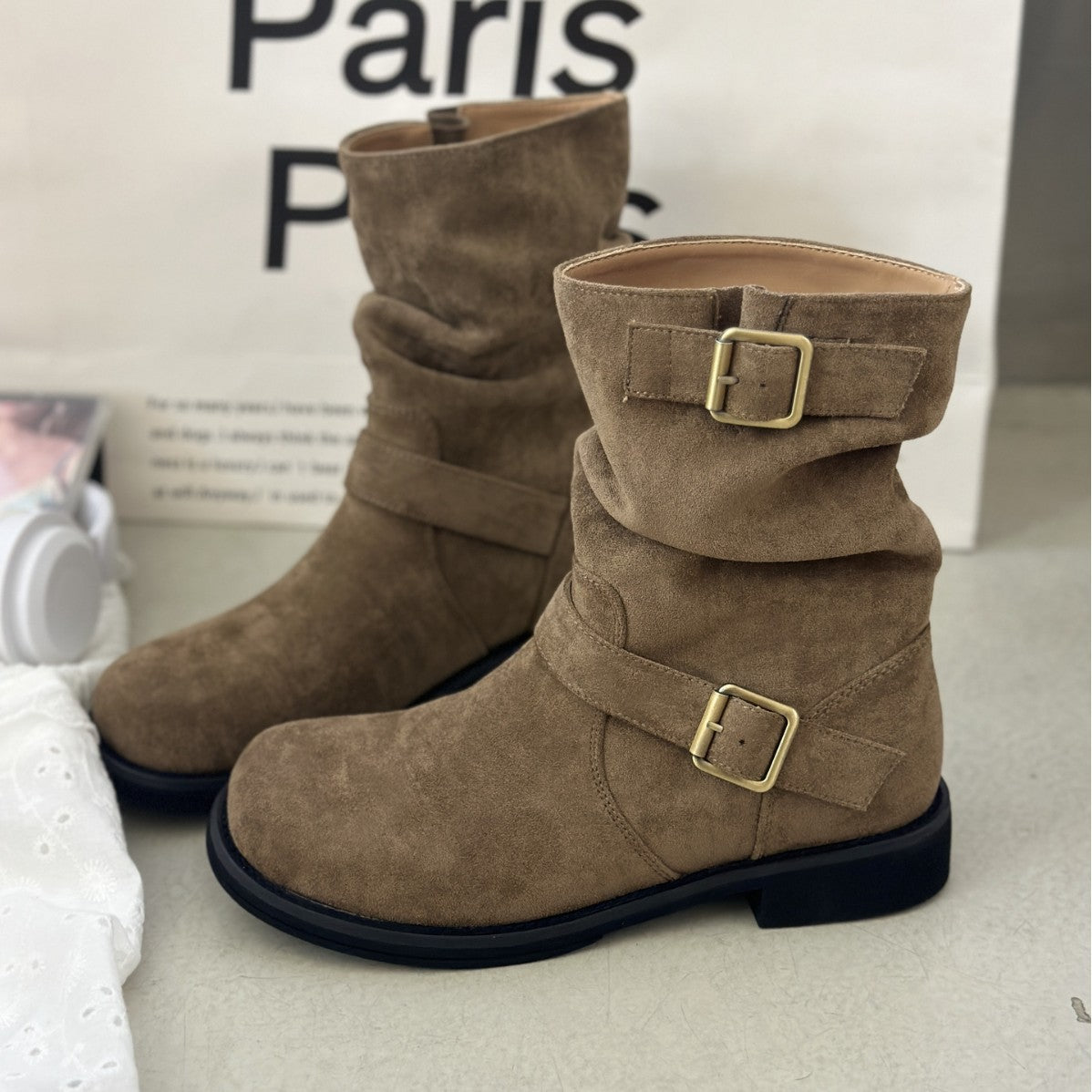 Damen modische Stiefel mit elegantem Riemen und rohem Look R&B