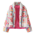 Damen gesteppte Patchwork-Jacke mit buntem Design und praktischen Taschen R&B