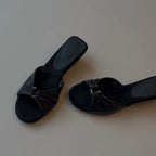Damen Pantoletten mit elegantem Knoten-Design und komfortabler Fußbettgestaltung R&B
