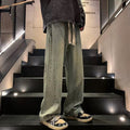 Herren weite Denim-Hose im urbanen Stil mit lässigem Schnitt und bequemem Gummizug