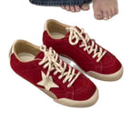 Damen sportliche Sneaker aus hochwertigem Veloursleder mit dekorativen Sternenapplikationen R&B