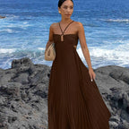 Damen Elegantes Maxi-Kleid mit plissierten Details und schickem Cut-Out R&B