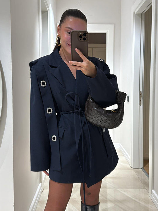 Damen Oversized Blazerjacke mit modischen Bindetail und großen Knöpfen R&B