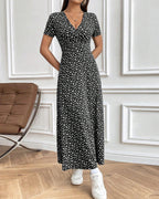 Damen Maxikleid mit floralem Wickeldesign und praktischen Seitentaschen R&B