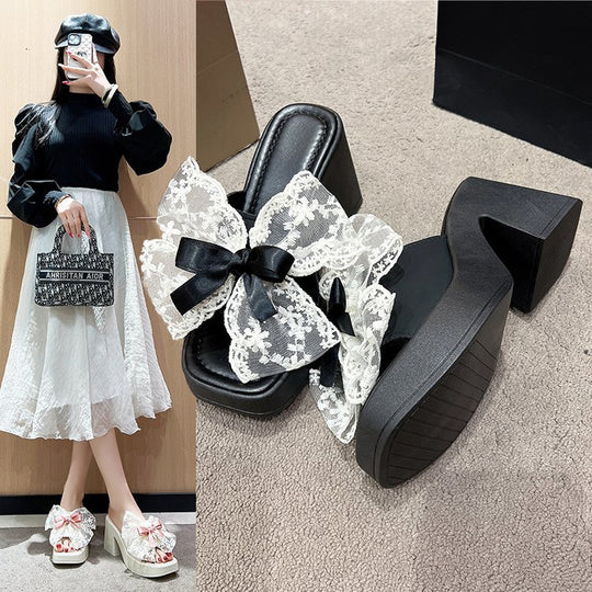 Damen Plateau-Sandaletten mit floralem Spitzenakzent und elegantem Blockabsatz R&B