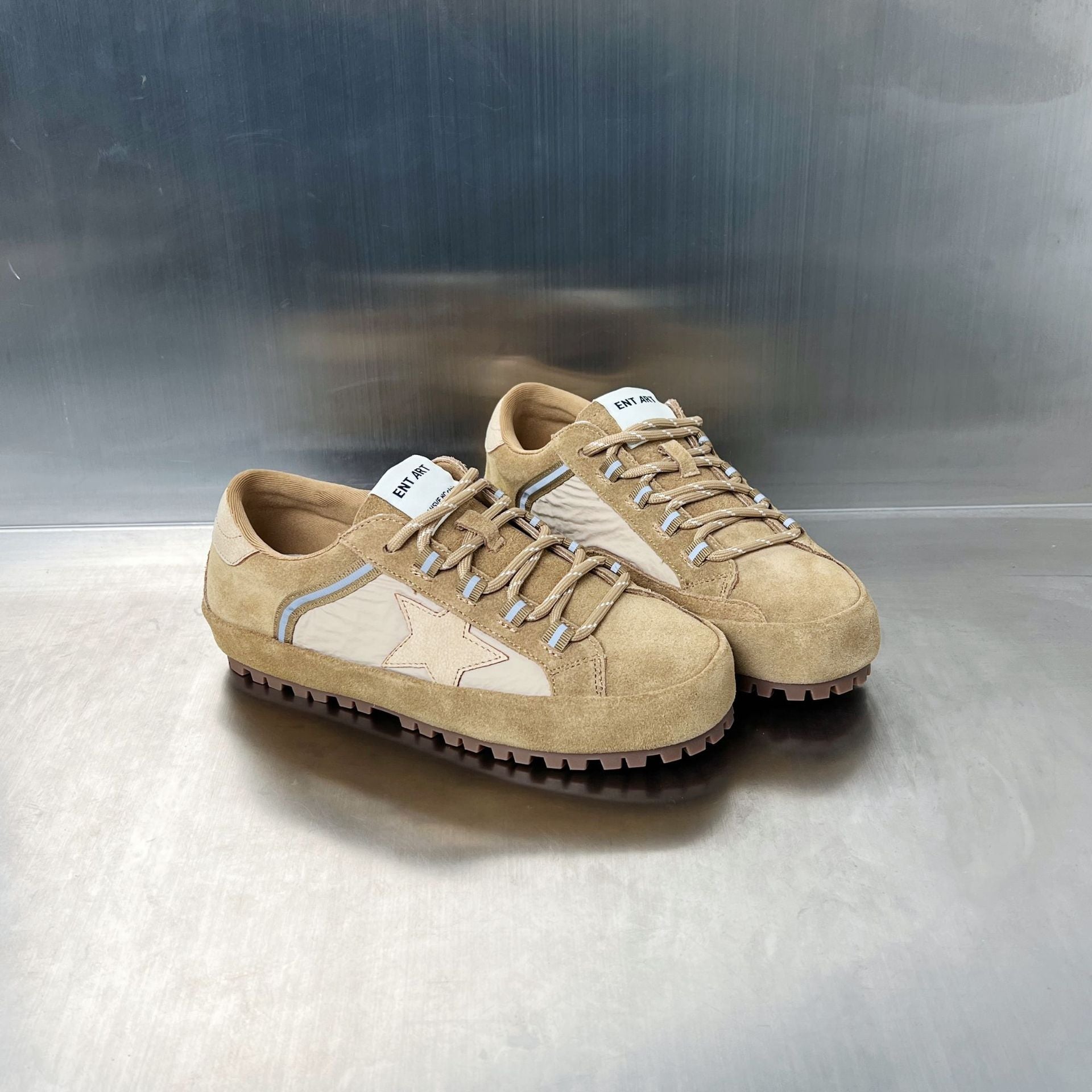 Damen Modische Sneaker mit hochgezogener Sohle und atmungsaktivem Obermaterial R&B