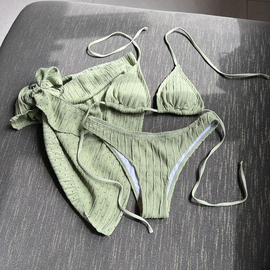 Damen Bikini-Set mit leicht glänzendem Design und verspieltem Wickelrock R&B