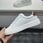 Damen Klassische Sneakers mit eleganten Akzenten von R&B