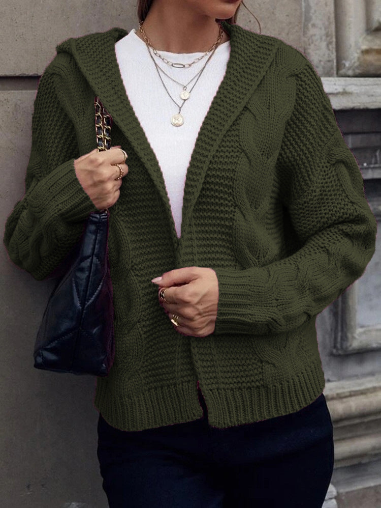 Damen Grobstrickjacke mit Kapuze und aufwendigem Zopfmuster R&B