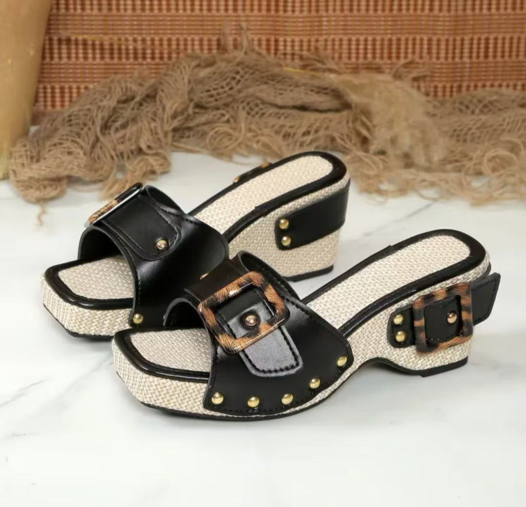 Damen Plateau-Sandaletten mit modischem Schnitt und verstellbarem Riemen R&B