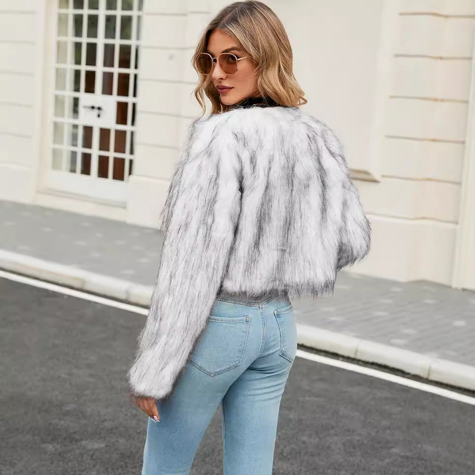 Damen Kurzjacke aus Kunstpelz mit weitem Schnitt und flauschigen Ärmeln R&B