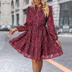 Damen elegantes Minikleid mit floraler Spitzenstruktur und Bindegürtel R&B