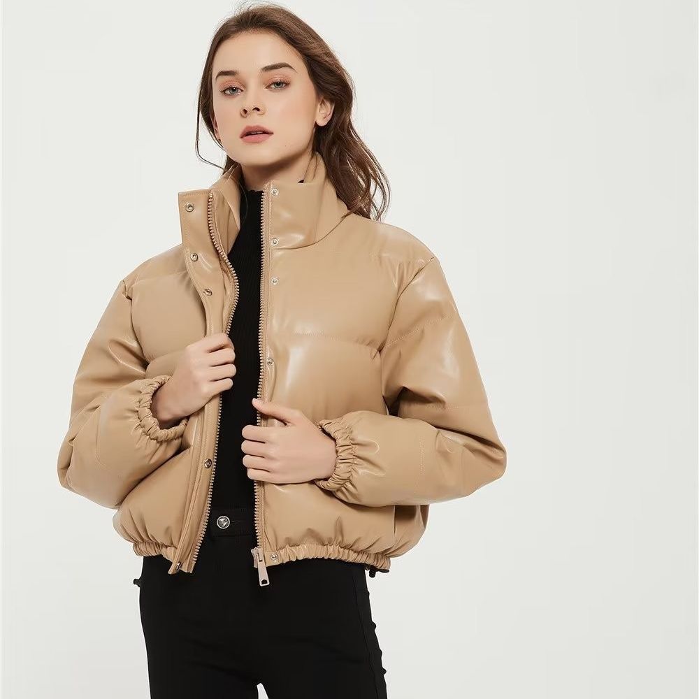 Damen kurz geschnittene Steppjacke mit hohem Kragen und elastischen Bünde R&B
