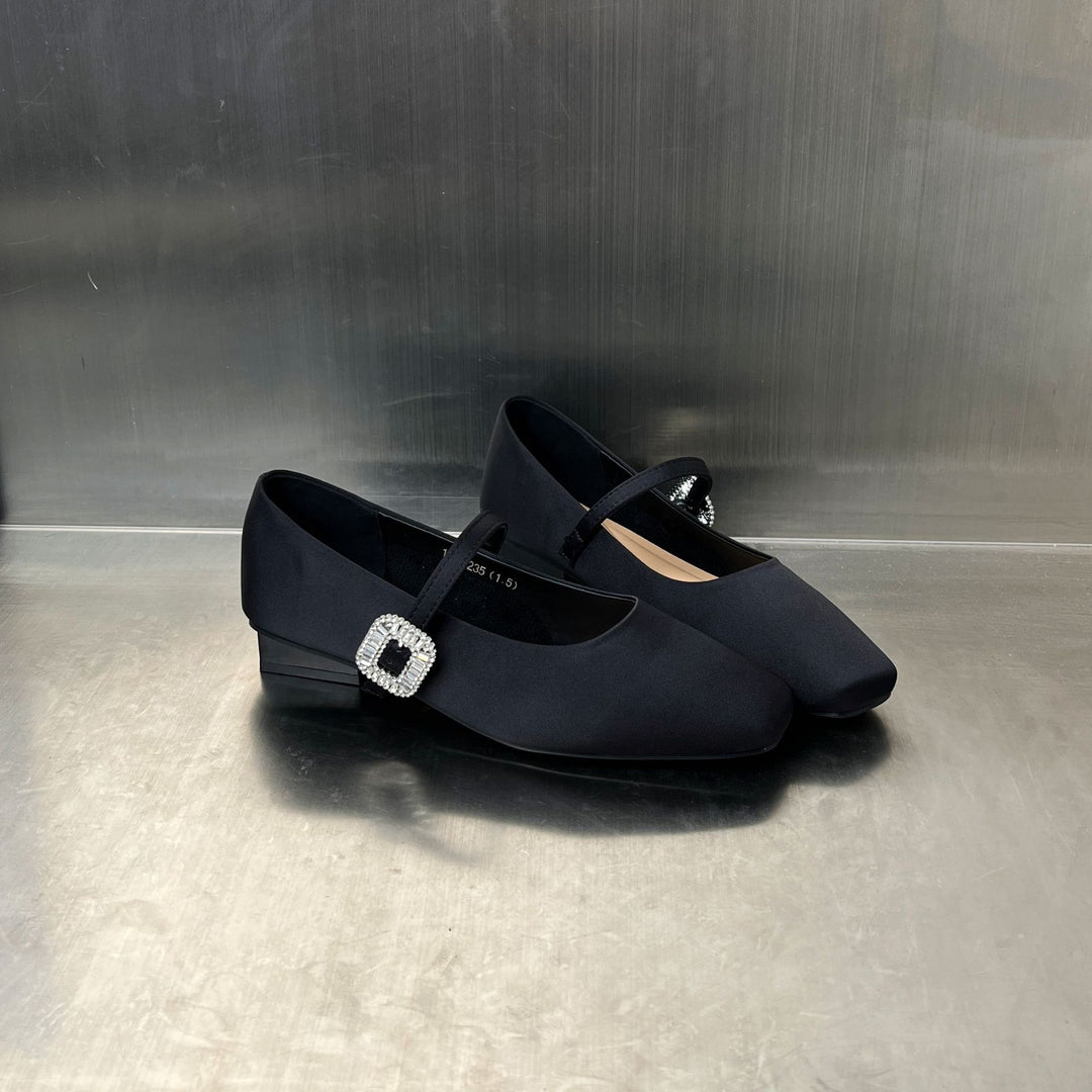 Damen Elegante Ballerinas mit modischem Riemen und funkelndem Schmuckdetail R&B