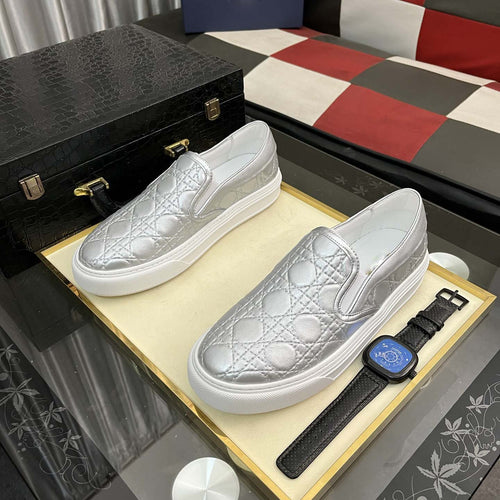 Damen Slip-On Sneakers mit eleganter Steppoptik und rutschfester Sohle R&B