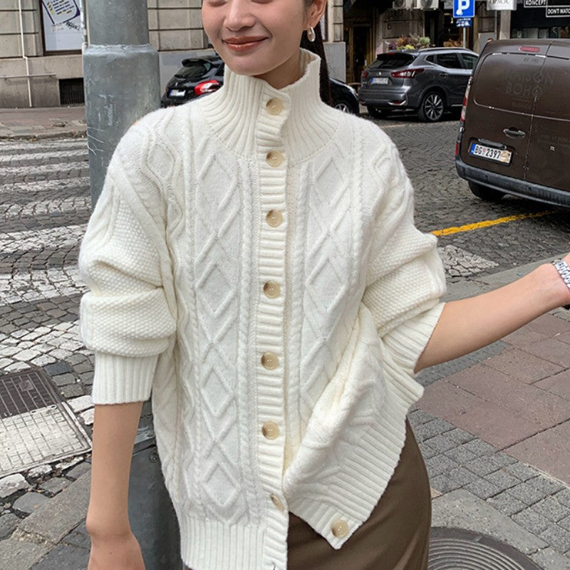 Damen Strickjacke mit hochgeschlossenem Kragen und strukturierter Oberfläche R&B