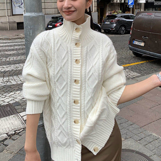Damen Strickjacke mit hochgeschlossenem Kragen und strukturierter Oberfläche R&B