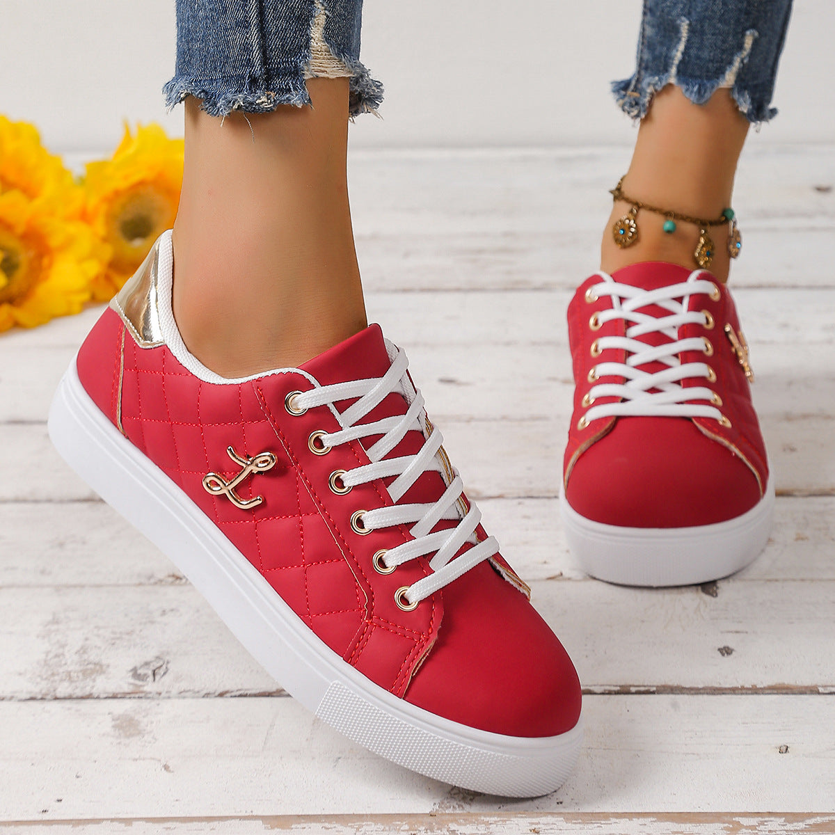 Damen Sportliche Schnür-Sneaker mit elegantem Steppdesign R&B