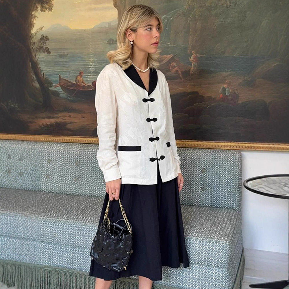 Damen Leichte Blazerjacke mit dekorativen Knöpfen und eleganten Taschen R&B