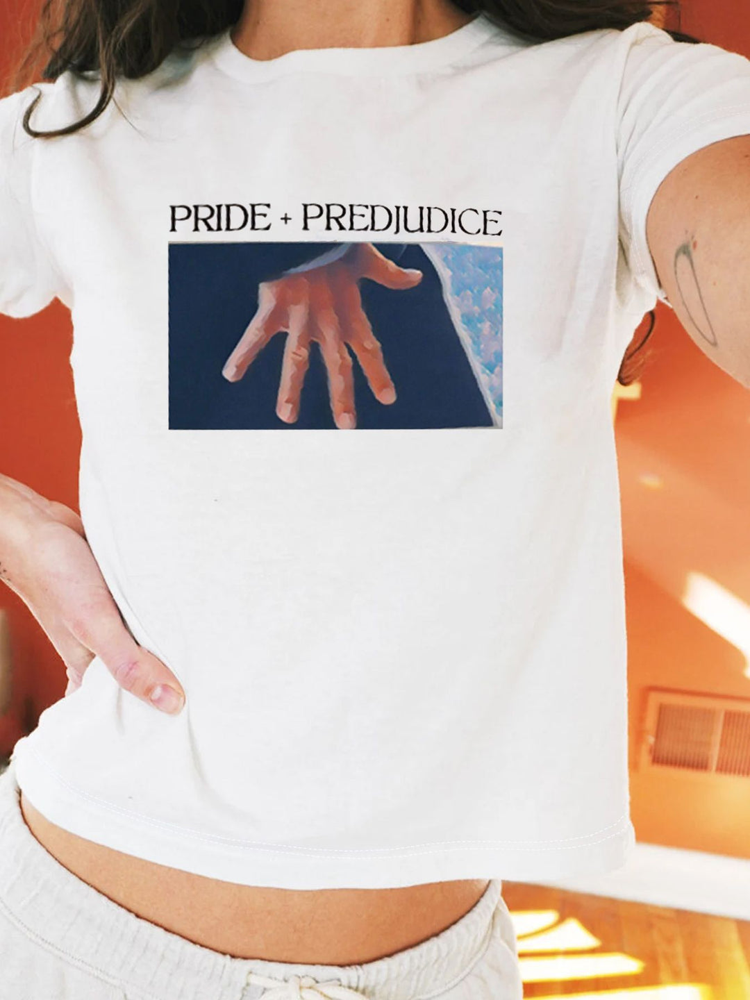 Damen Crop-T-Shirt mit kreativem Bärenmotiv und witzigem Spruch R&B