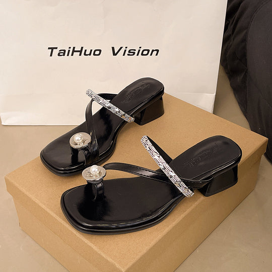 Damen Glamouröse Metallic-Sandalen mit funkelnden Strassdetails und praktischem Blockabsatz R&B