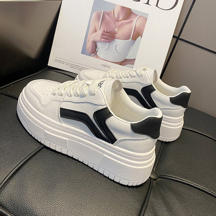 Damen Plateau-Sneaker mit stylischem Kontrastdetails und komfortabler Dämpfung R&B