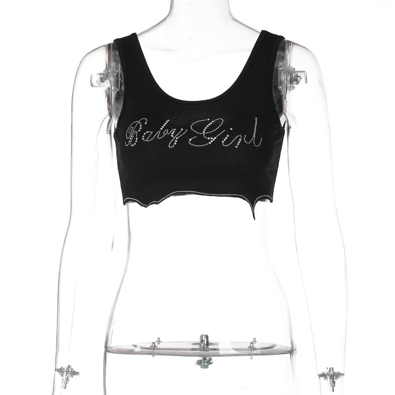 Damen Crop-Top mit glitzerndem Schriftzug und trendy Schnitt R&B