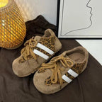 Damen modische Riemchen Sneaker aus Wildleder