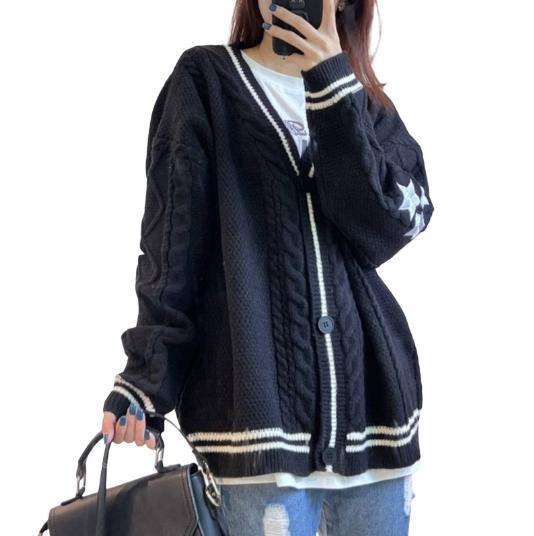 Damen Grobstrickjacke mit einzigartiger Zopfstruktur und dekorativen Sternen R&B