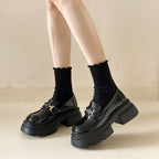 Damen Modische Loafers mit hochgezogenem Absatz und glänzender Oberfläche R&B