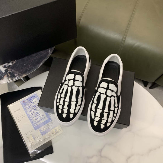 Damen Slip-On Sneakers mit innovativem Oberflächenmuster und rutschfester Sohle R&B