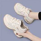 Damen Sportliche Chunky Sneakers mit Herz-Details und dämpfender Sohle R&B