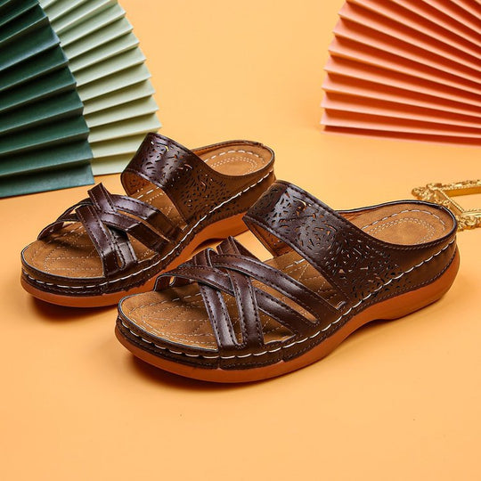 Damen komfortable und stilvolle Pantolette mit durchbrochenem Design R&B
