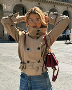 Damen modischer Trenchcoat mit innovativem Schnitt und praktischen Details R&B