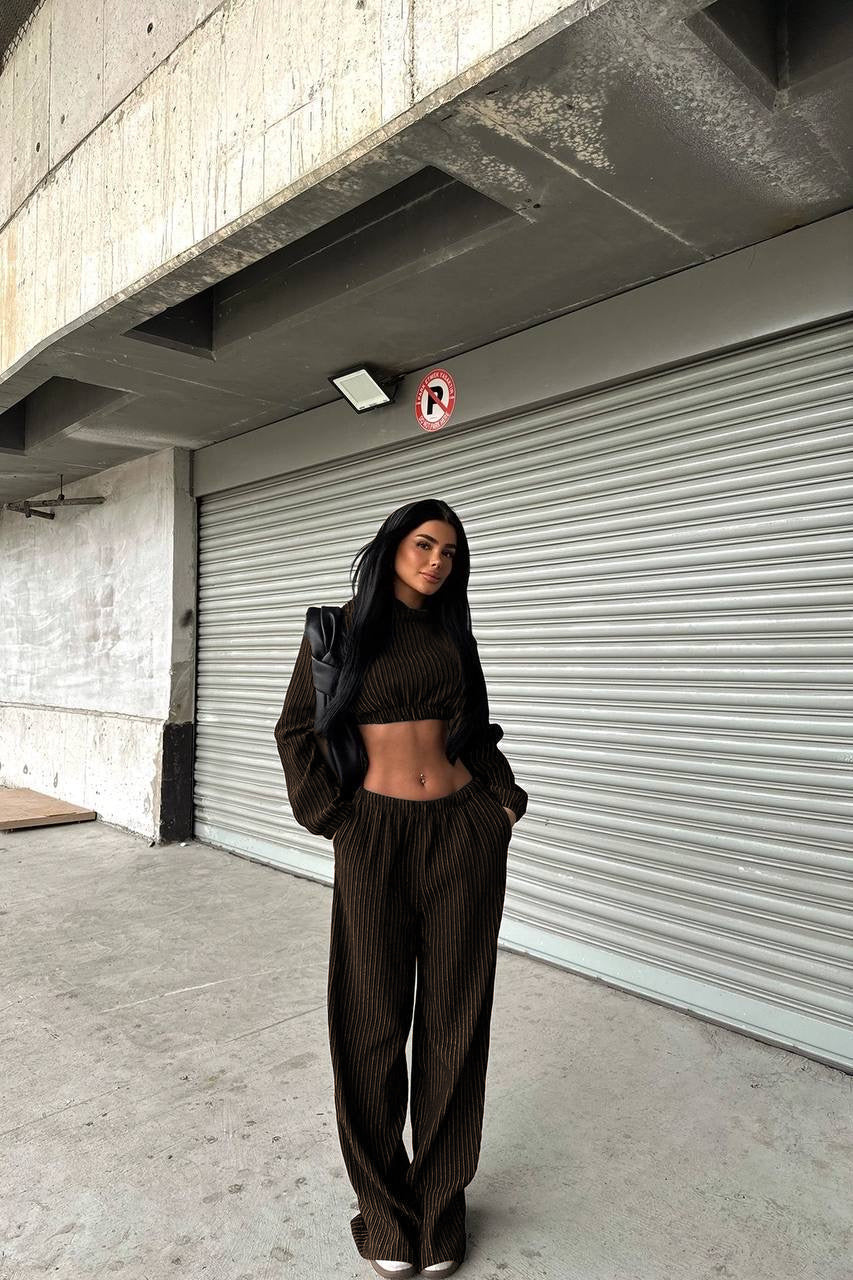 Damen modisches Streifen-Set mit cropped Oberteil und weit geschnittenen Hosen R&B
