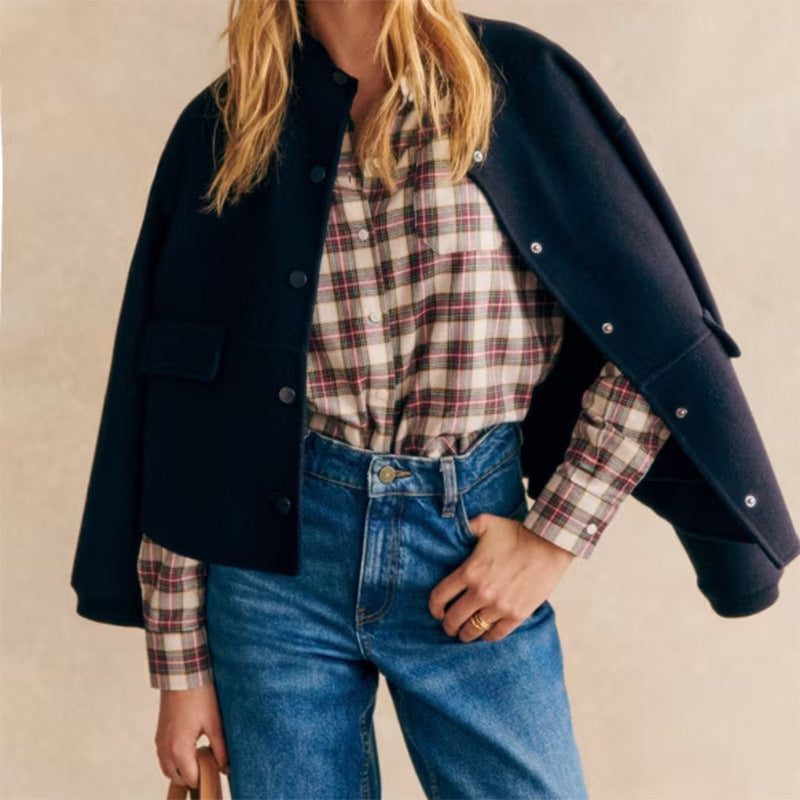 Damen moderne Kurzjacke mit Knopfdetails und seitlichen Eingrifftaschen R&B