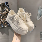 Damen Trendige Sneakers im sportlichen Design mit atmungsaktiver Mesh-Oberfläche