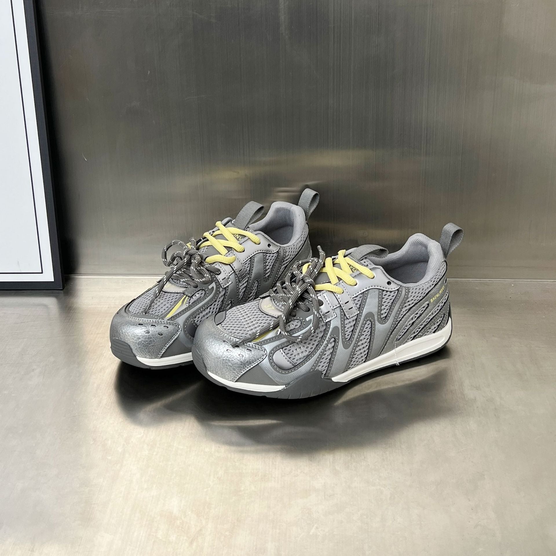 Damen Sportliche Freizeitschuhe mit innovativem Mesh-Design und dämpfender Sohle R&B
