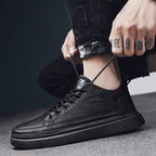 Damen Legere Sneaker mit einem modernen Silhouetten-Design und komfortabler Laufsohle R&B