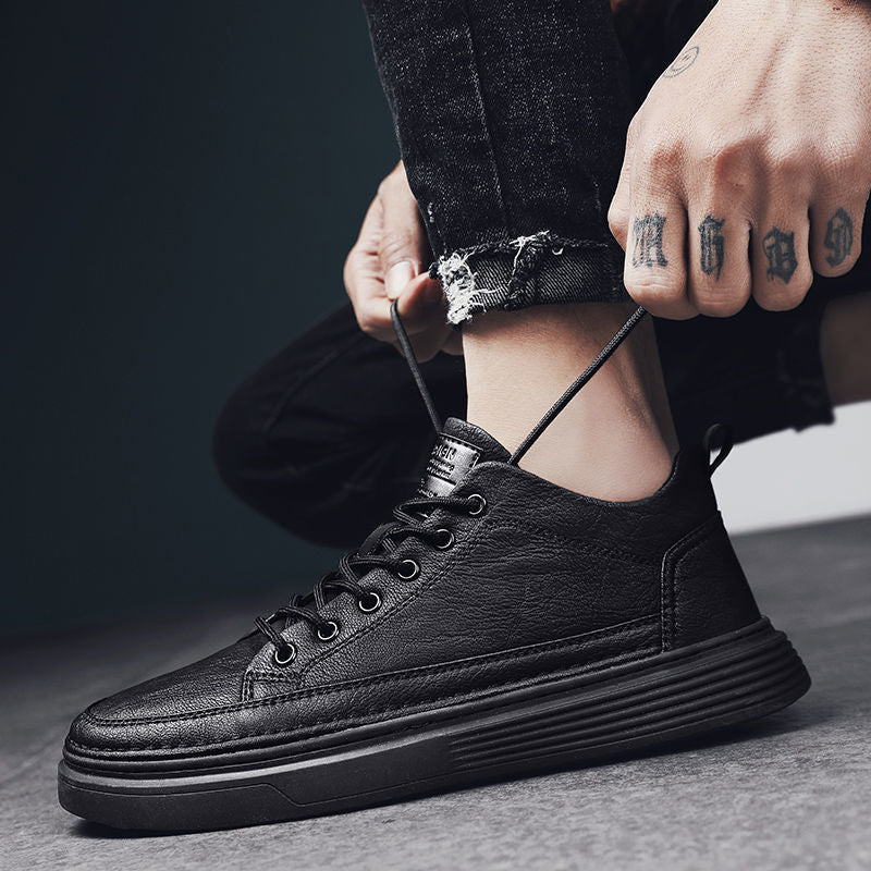 Damen Legere Sneaker mit einem modernen Silhouetten-Design und komfortabler Laufsohle R&B