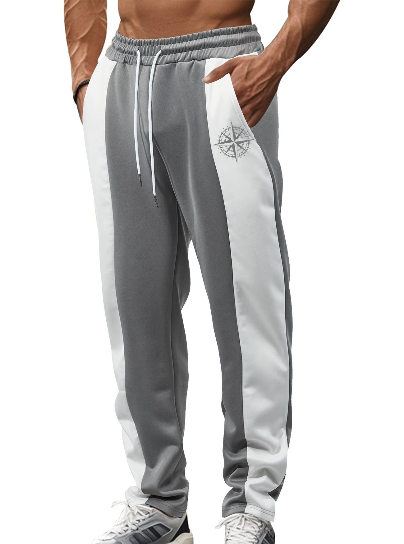 Herren nan sportive Trackpants mit seitlichen Kontrastbahnen elastischem Bund Kordelzug und Hirschstickerei R&B